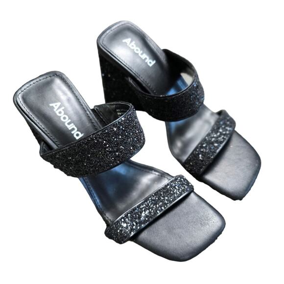 Abound Shoes - Abound NWOB Carina Block Triangle heels‎ Size 5.5 Black Sparkle
